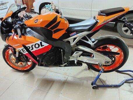 2014 Honda CBR 1000 RR/RA Fireblade, красный, 1050000 рублей, вид 3