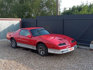 1985 Pontiac Firebird III, красный, 900000 рублей, вид 3