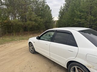 2001 Mazda Familia VIII (BJ), белый, 310000 рублей, вид 4