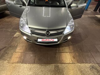 2011 Opel Astra H Рестайлинг, серый, 680000 рублей, вид 1