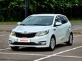 2015 Kia Rio III Рестайлинг, белый, 767000 рублей - вид 3