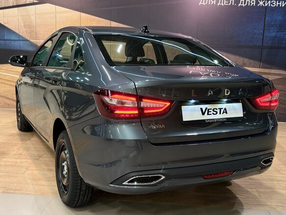 2026 Lada (ВАЗ) Vesta I Рестайлинг (NG), серый, 1601000 рублей - вид 5
