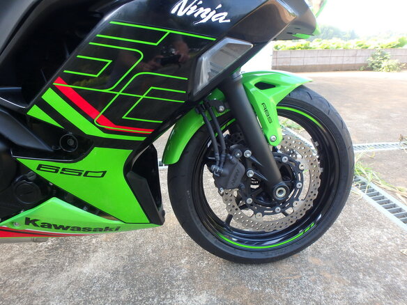 2024 Kawasaki Ninja 650, зелёный, 880000 рублей - вид 15