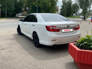 2012 Toyota Camry Japan Market VII (XV50), белый, 1700000 рублей, вид 3
