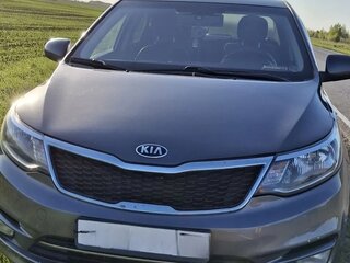 2016 Kia Rio III Рестайлинг, серый, 850000 рублей, вид 5