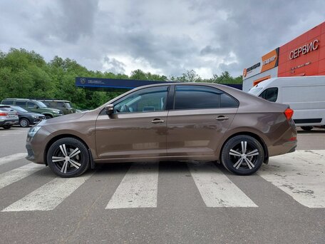 2021 Skoda Rapid II, коричневый, 1570000 рублей, вид 4