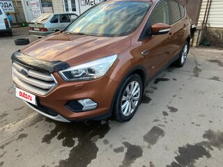 2017 Ford Kuga II Рестайлинг, коричневый, 1700000 рублей, вид 1