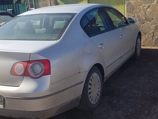 2009 Volkswagen Passat B6, серебристый, 700000 рублей, вид 2