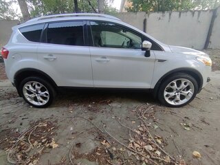 2010 Ford Kuga I, белый, 1000000 рублей, вид 2