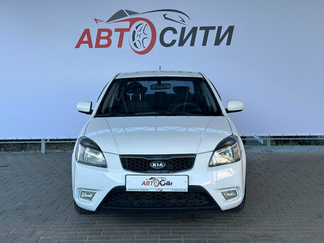 2010 Kia Rio II Рестайлинг, белый, 500000 рублей, вид 2