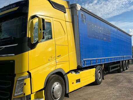 2018 Volvo FH, жёлтый, 7800000 рублей, вид 2