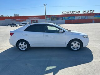 2011 Kia Cerato 6-speed II, белый, 760000 рублей, вид 3