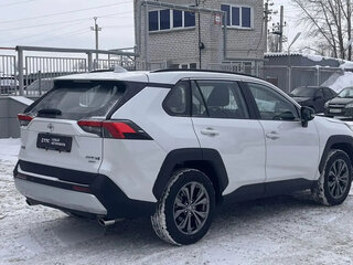 2025 Toyota RAV4 V (XA50), белый, 4200000 рублей, вид 4