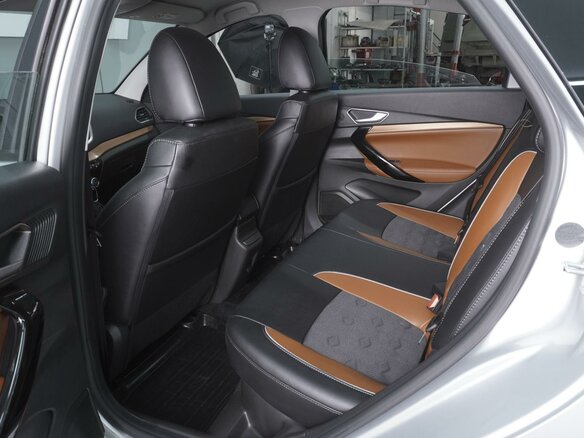 2024 Lada (ВАЗ) Vesta Cross I Рестайлинг (NG), серебристый, 1699000 рублей - вид 10