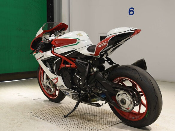 2018 MV Agusta F3 800, красный, 900000 рублей - вид 5