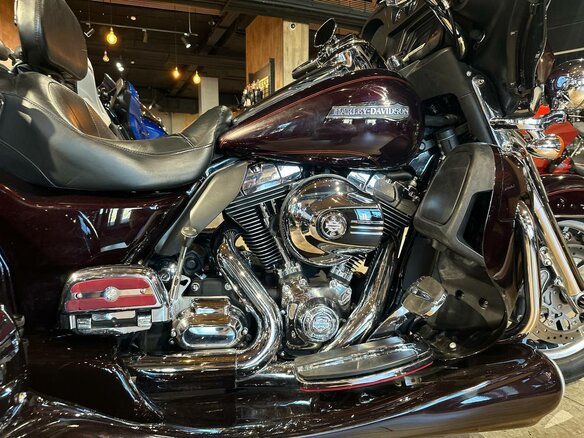 2014 Harley-Davidson Tri Glide, пурпурный, 2200000 рублей - вид 5