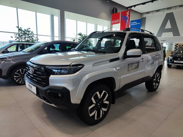 2026 Lada (ВАЗ) Niva Travel I Рестайлинг, серебристый, 1809000 рублей