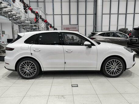 2022 Porsche Cayenne III, белый, 10550000 рублей, вид 4