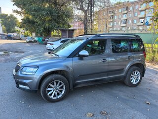 2015 Skoda Yeti I Рестайлинг, серый, 950000 рублей, вид 4