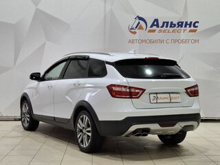 2019 Lada (ВАЗ) Vesta SW Cross I, белый, 1000000 рублей, вид 5