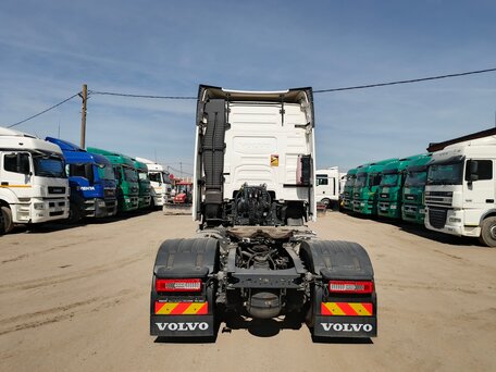 2020 Volvo FH, белый, 10000000 рублей, вид 5