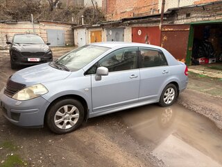 2011 Nissan Tiida I Рестайлинг, голубой, 700000 рублей, вид 4