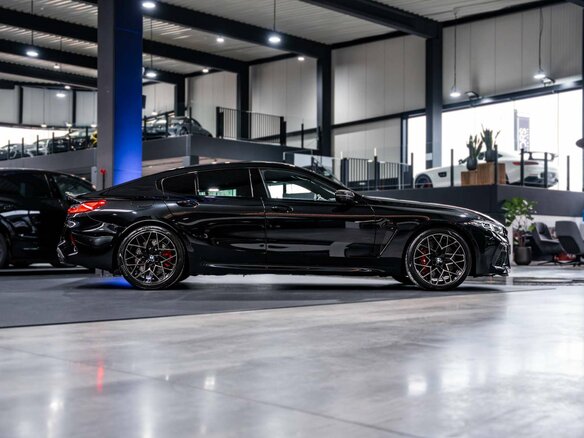 2022 BMW M8 Competition I (F91/F92/F93), чёрный - вид 6