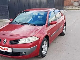 2006 Renault Megane II Рестайлинг, красный, 300000 рублей, вид 1