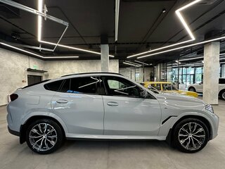 2023 BMW X6 40i III (G06), серый, 10900000 рублей, вид 4
