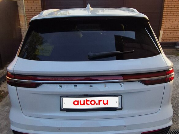 2024 Geely Monjaro (Xingyue L) I Рестайлинг (China Market), белый, 2800000 рублей - вид 5