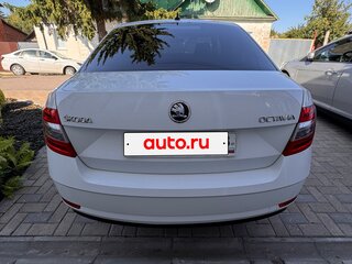 2017 Skoda Octavia III (A7) Рестайлинг, белый, 1600000 рублей, вид 5