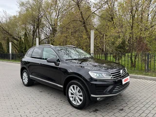 2015 Volkswagen Touareg II Рестайлинг, чёрный, 2390000 рублей, вид 1