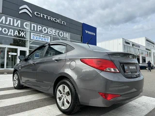 2016 Hyundai Solaris I Рестайлинг, серый, 970000 рублей, вид 5