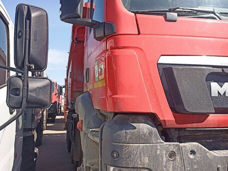 2015 MAN TGS, красный, 5783000 рублей, вид 2