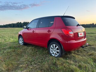 2009 Skoda Fabia II, красный, 435000 рублей, вид 4