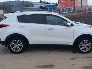 2017 Kia Sportage IV, белый, 2000000 рублей, вид 3