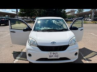 2017 Toyota Passo III, белый, 930000 рублей, вид 4