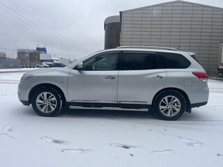 2014 Nissan Pathfinder IV, серебристый, 1900000 рублей, вид 3