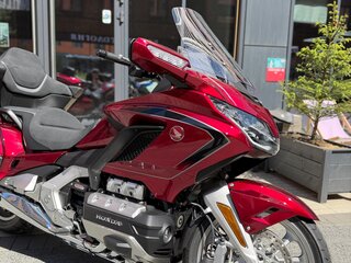 2026 Honda GL 1800 Gold Wing, красный, 3750000 рублей, вид 2