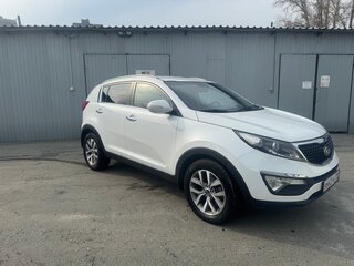 2015 Kia Sportage III Рестайлинг, белый, 1530000 рублей, вид 3