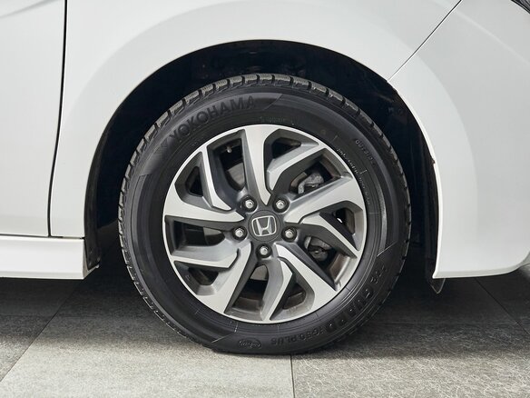 2015 Honda Stepwgn Spada V, белый, 1847000 рублей - вид 26
