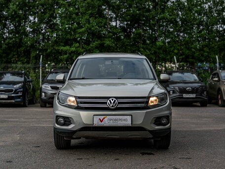 2013 Volkswagen Tiguan I Рестайлинг, серебристый, 1300000 рублей, вид 3