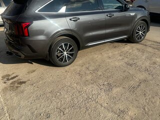 2020 Kia Sorento IV, серый, 2855000 рублей, вид 4
