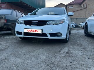 2009 Kia Cerato 5-speed II, белый, 550000 рублей, вид 3