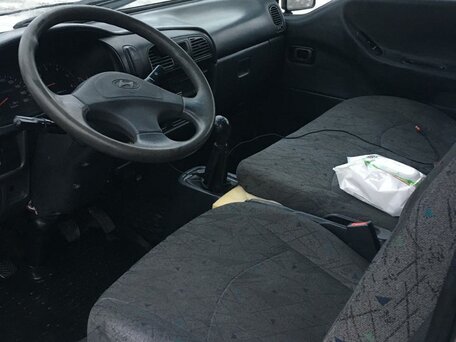 2011 Hyundai Porter, серый, 500000 рублей, вид 2