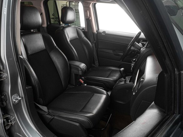 2015 Jeep Liberty (Patriot), серый - вид 7