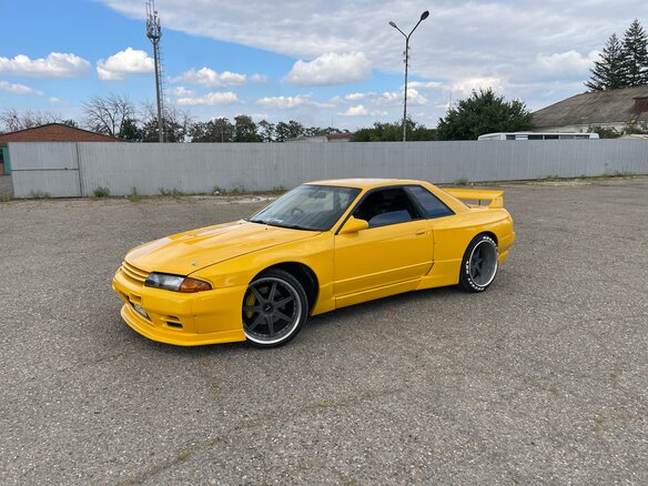 1993 Nissan Skyline VIII (R32), жёлтый - вид 12