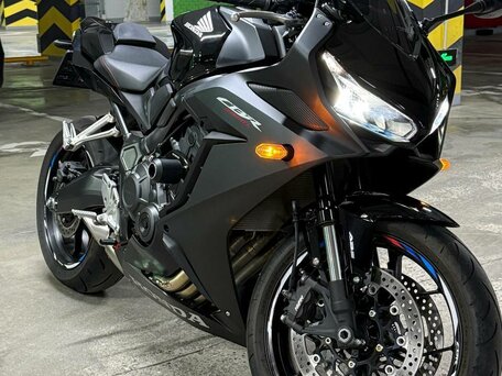 2024 Honda CBR 650R, чёрный, 1100000 рублей, вид 3