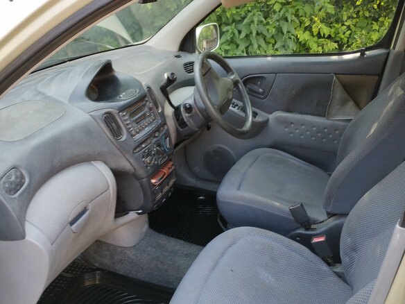 2000 Toyota FunCargo, золотистый, 210000 рублей - вид 5
