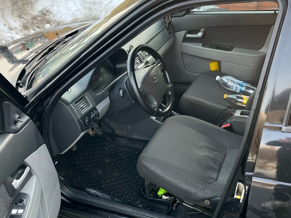 2011 Lada (ВАЗ) Priora I, чёрный, 140000 рублей - вид 4